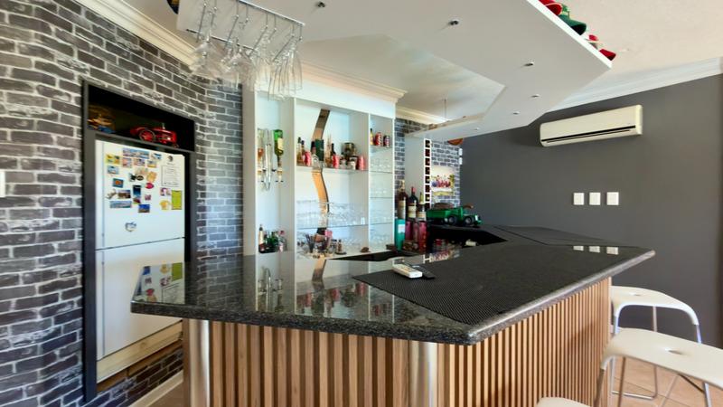 5 Bedroom Property for Sale in Pentagon Park Free State